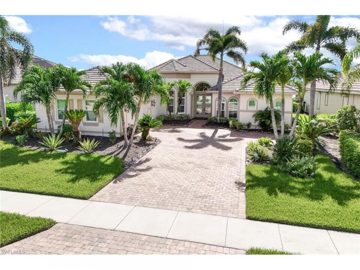 Picture of Home For Sale in Naples, Florida, United States