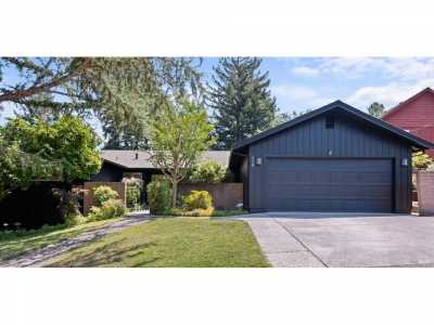 Home For Sale in Sebastopol, California