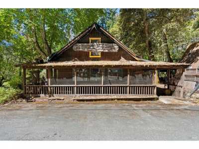 Home For Sale in Leggett, California