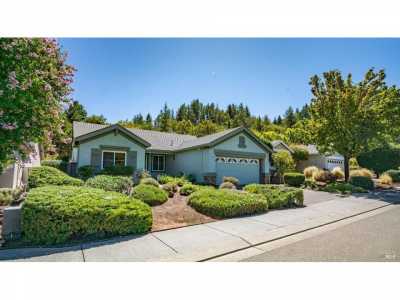 Home For Sale in Cloverdale, California