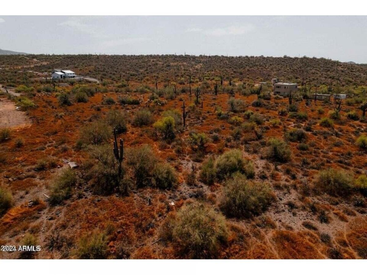 Picture of Residential Land For Sale in New River, Arizona, United States