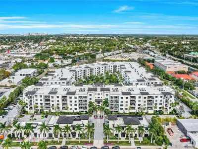 Condo For Sale in Naples, Florida