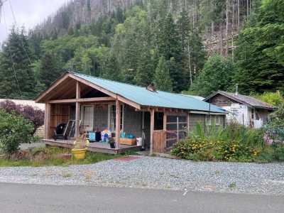 Home For Sale in Zeballos, Canada