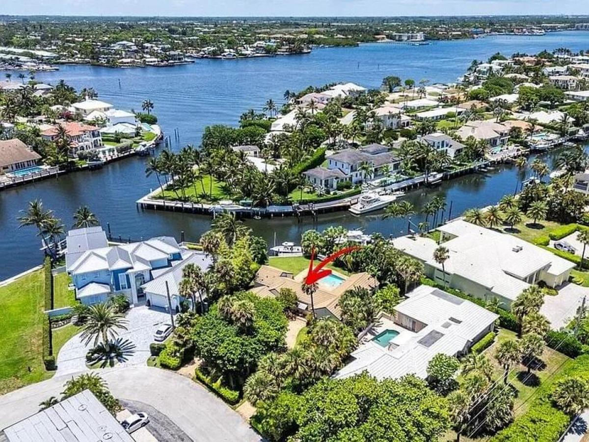 Picture of Home For Sale in Ocean Ridge, Florida, United States