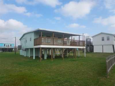 Home For Sale in Surfside Beach, Texas