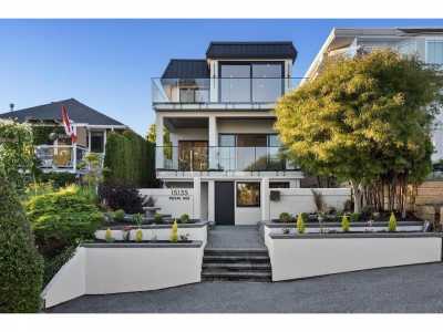 Home For Sale in White Rock, Canada