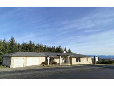 Home For Sale in Camano Island, Washington