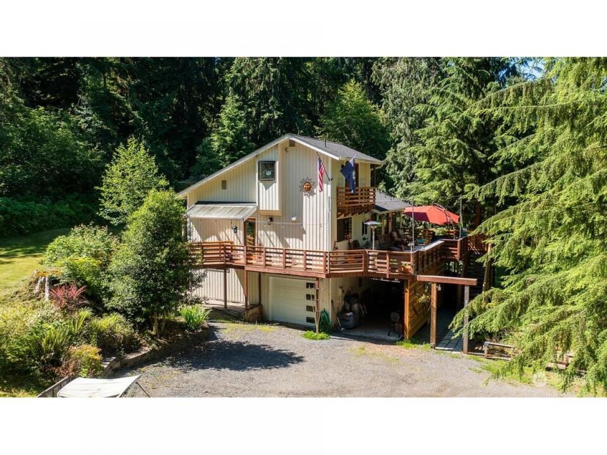 Picture of Home For Sale in Granite Falls, Washington, United States