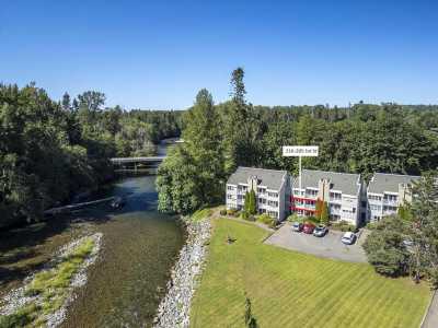 Condo For Sale in Courtenay, Canada