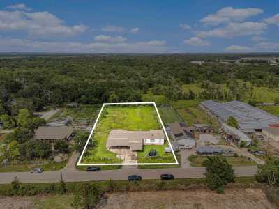 Home For Sale in Rosharon, Texas