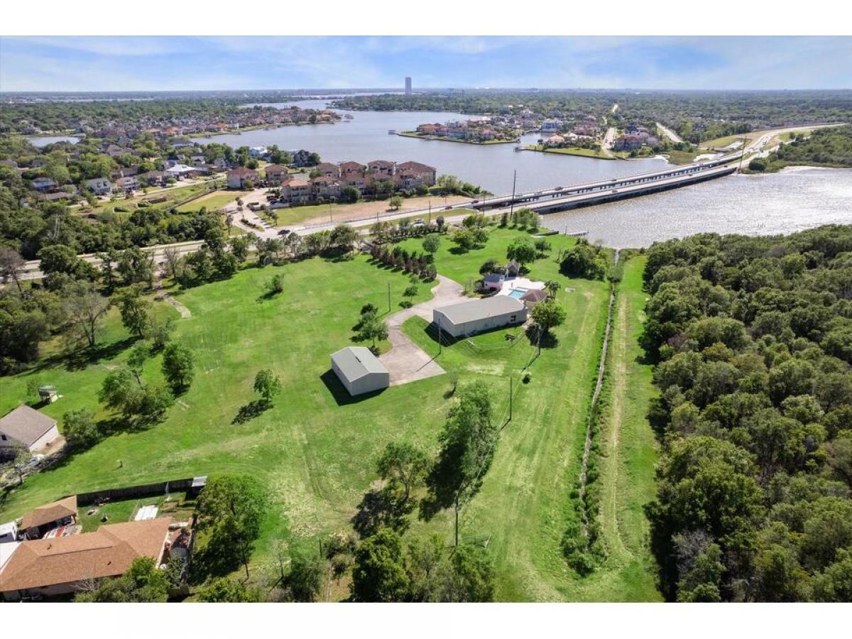 Picture of Home For Sale in Seabrook, Texas, United States