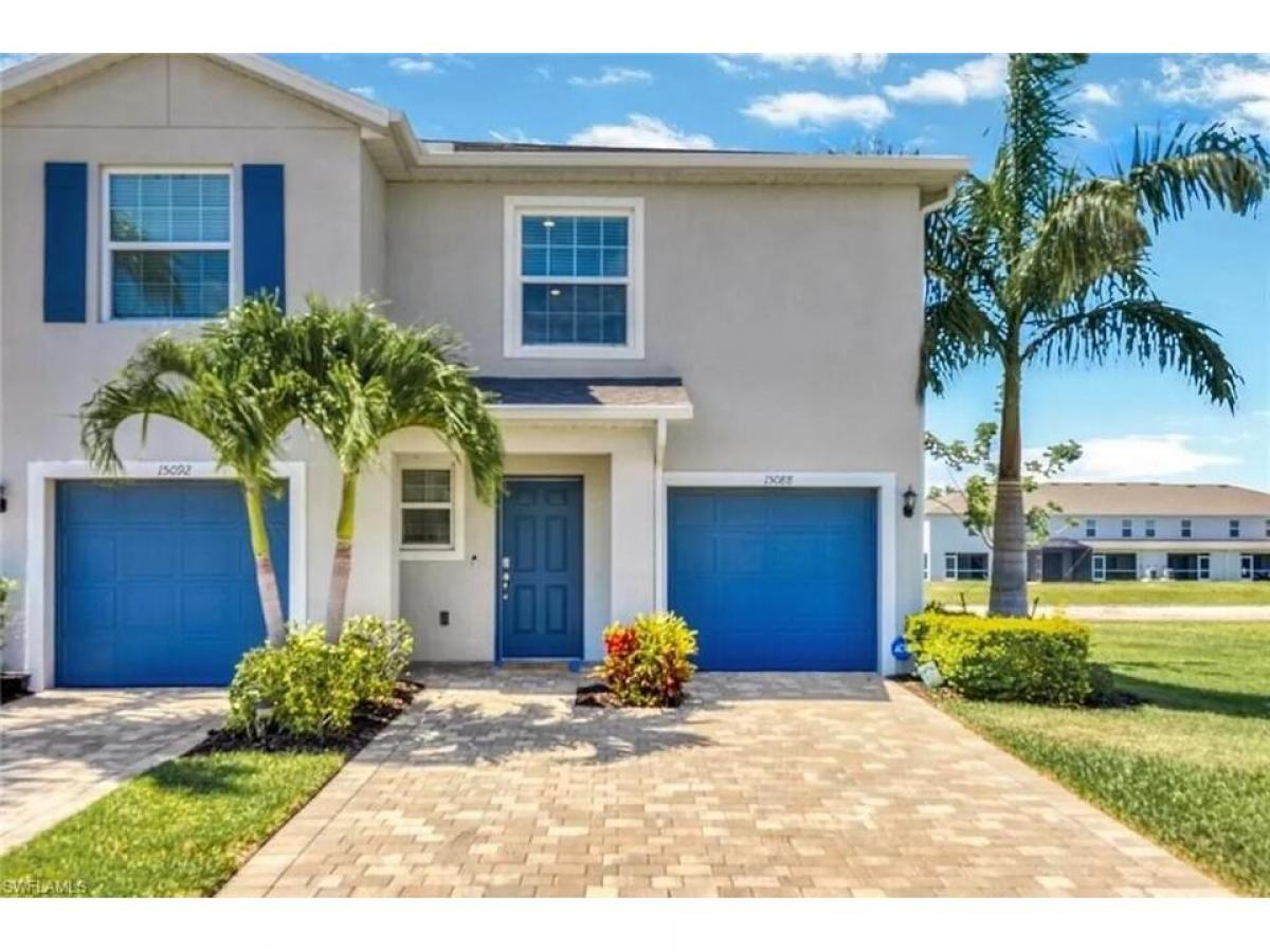 Picture of Home For Sale in Naples, Florida, United States