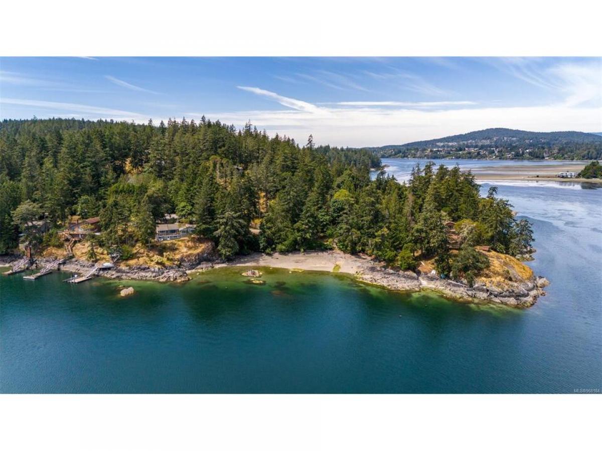 Picture of Home For Sale in Sooke, British Columbia, Canada