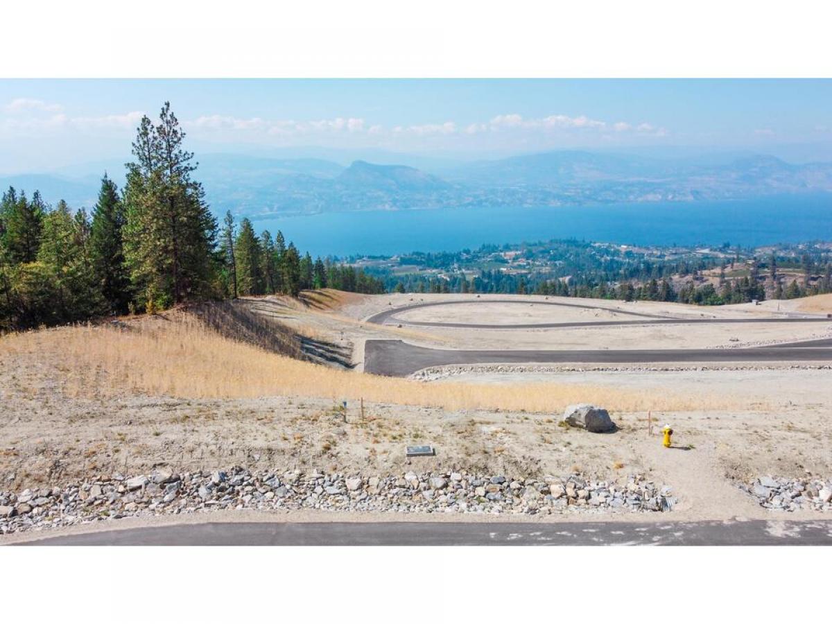 Picture of Residential Land For Sale in Naramata, British Columbia, Canada