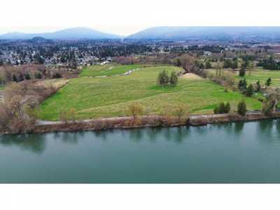 Farm For Sale in Sedro Woolley, Washington