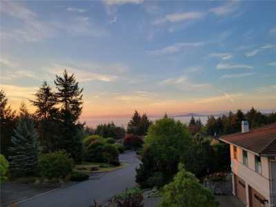 Home For Sale in North Saanich, Canada