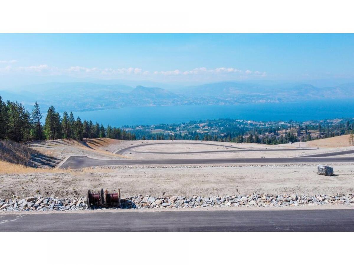 Picture of Residential Land For Sale in Naramata, British Columbia, Canada