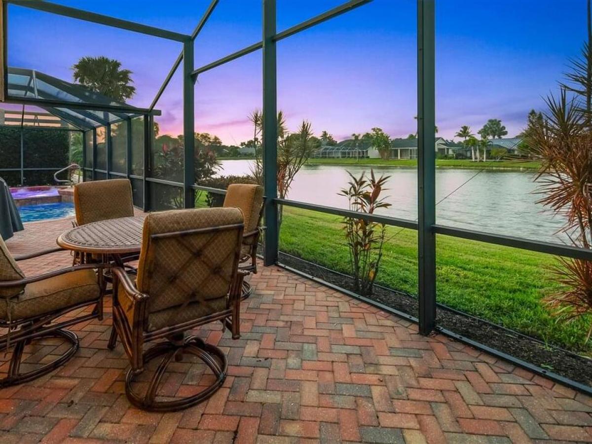 Picture of Home For Sale in Naples, Florida, United States