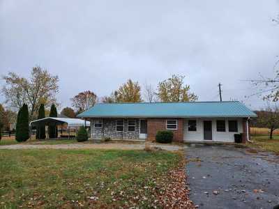 Home For Sale in Alpine, Tennessee