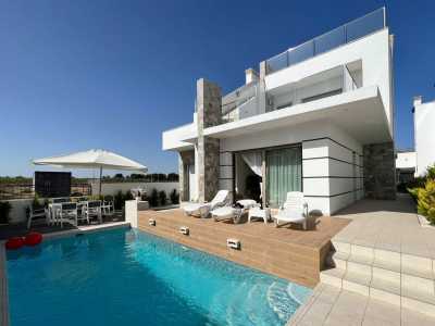 Villa For Sale in Los Alcazares, Spain