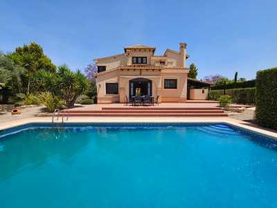 Villa For Sale in Fuente Alamo, Spain