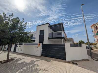 Home For Sale in Pilar De La Horadada, Spain