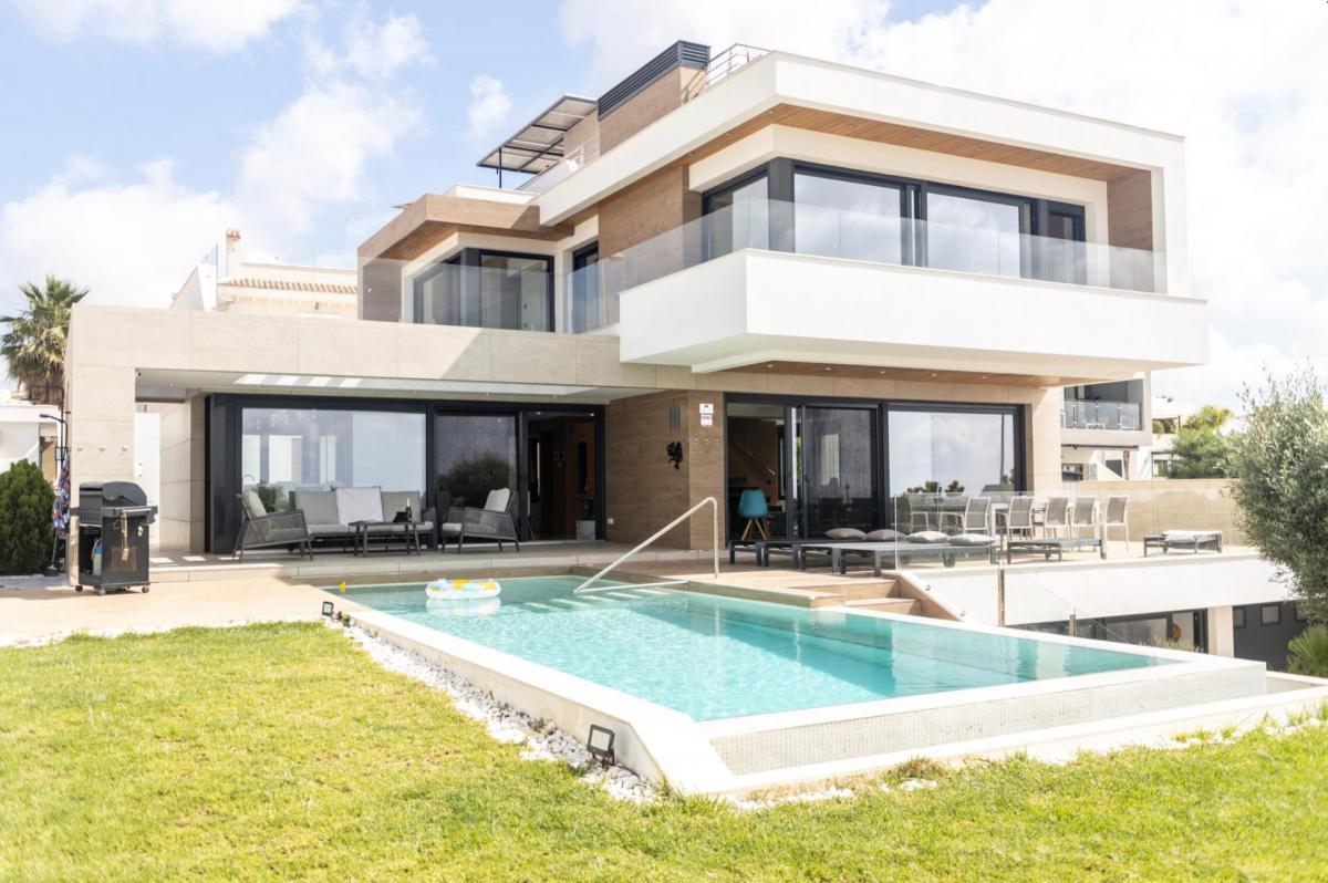 Picture of Villa For Sale in Ciudad Quesada, Alicante, Spain