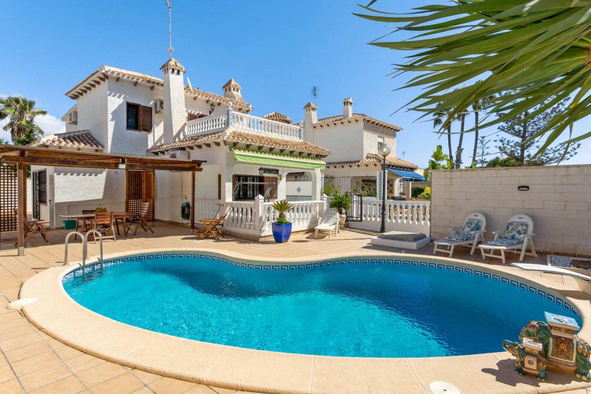 Picture of Villa For Sale in Orihuela Costa, Alicante, Spain