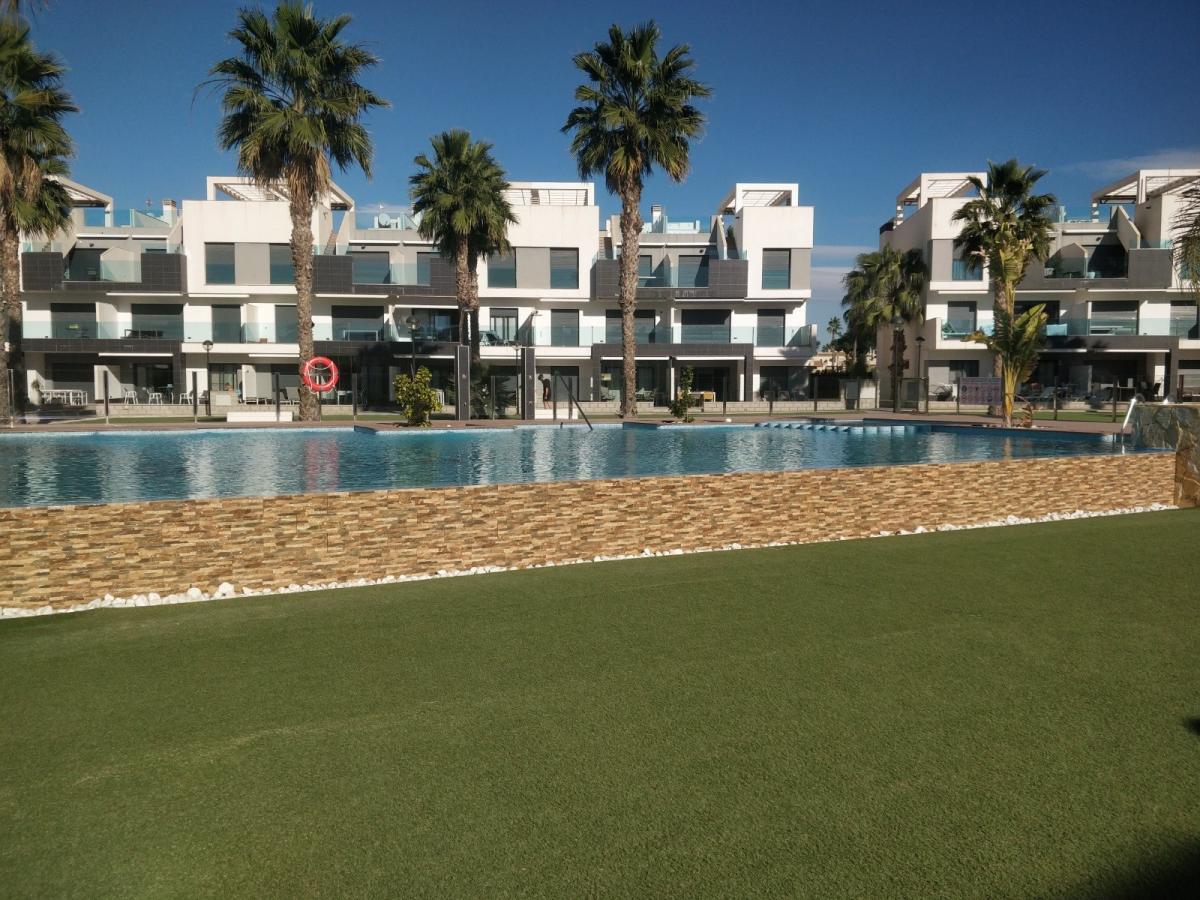 Picture of Apartment For Sale in Guardamar, Alicante, Spain