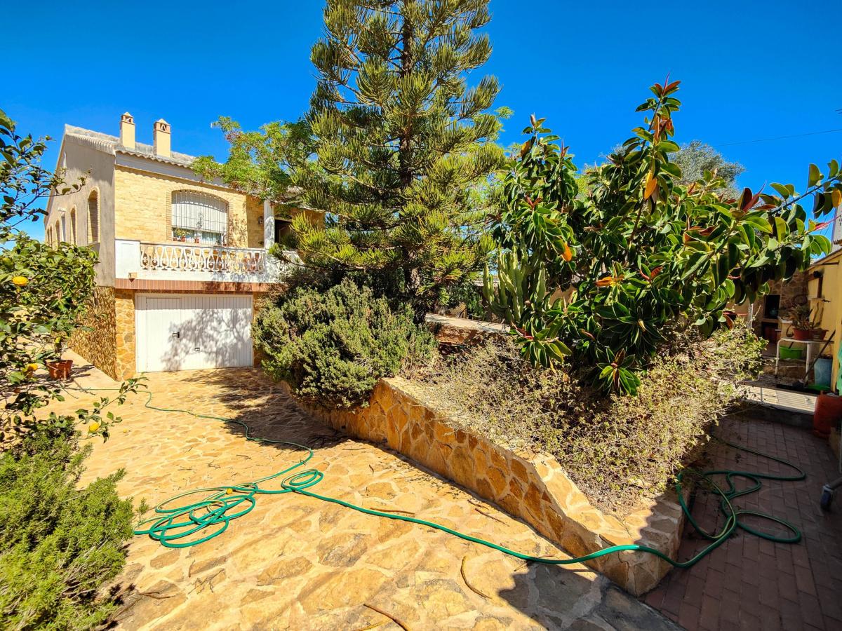 Picture of Villa For Sale in Torrevieja, Alicante, Spain