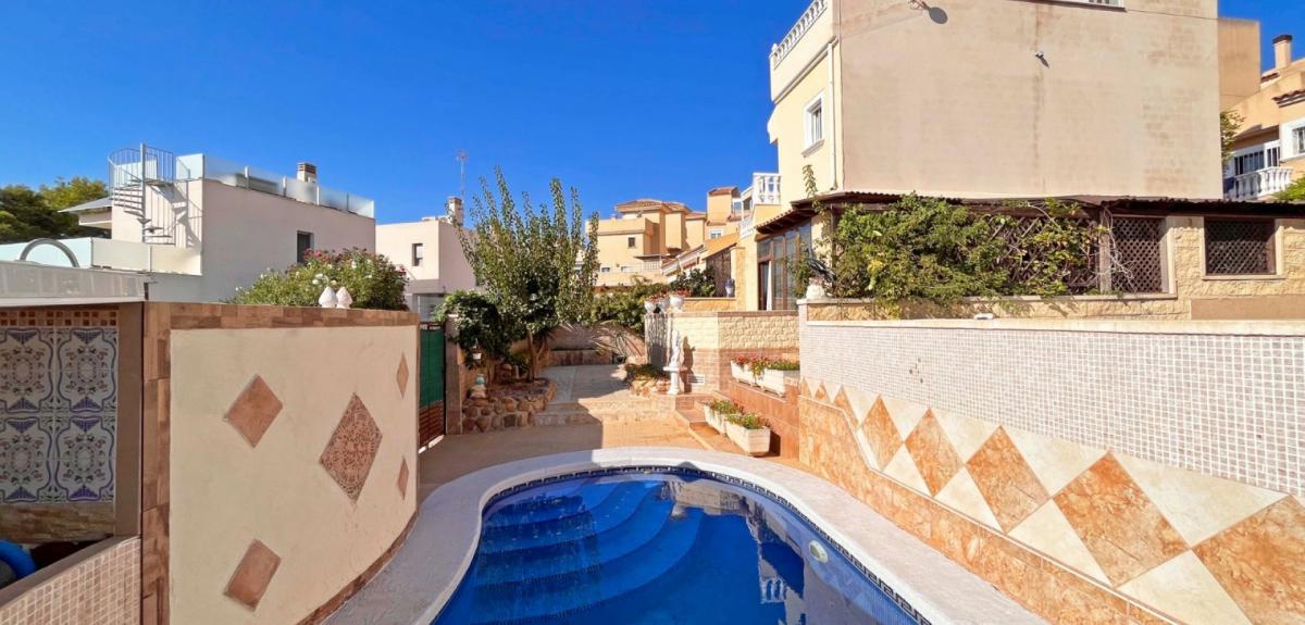 Picture of Villa For Sale in Orihuela Costa, Alicante, Spain