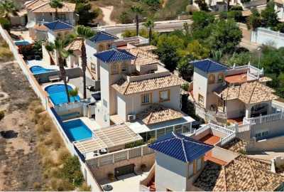 Villa For Sale in 