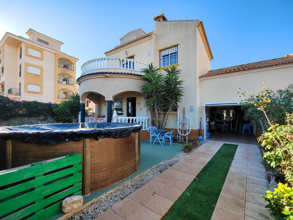 Picture of Villa For Sale in Orihuela Costa, Alicante, Spain