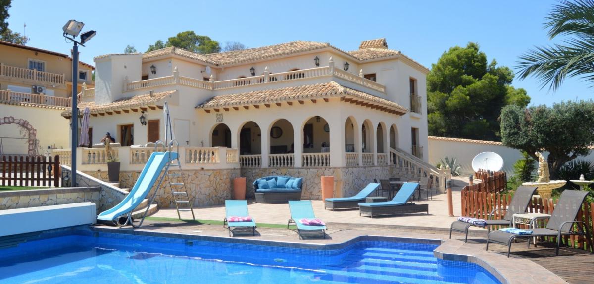 Picture of Villa For Sale in Orihuela Costa, Alicante, Spain