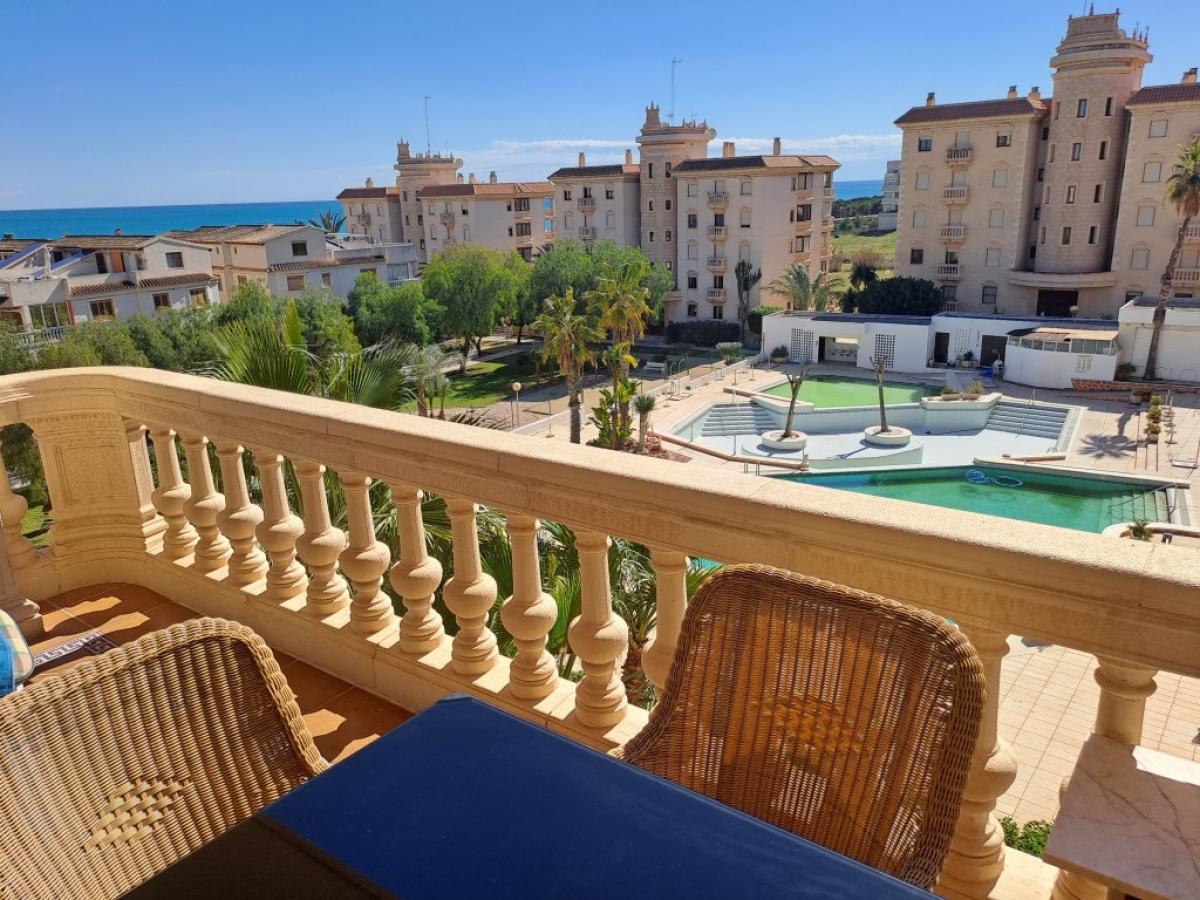 Picture of Apartment For Sale in Guardamar, Alicante, Spain