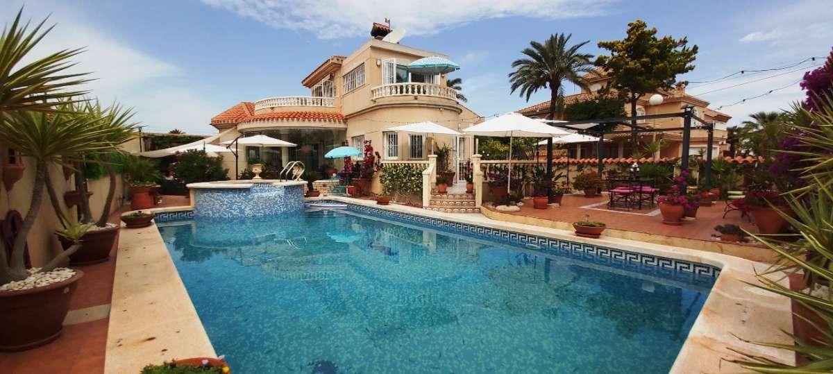 Picture of Villa For Sale in Cartagena, Murcia, Spain