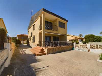 Home For Sale in Los Urrutias, Spain