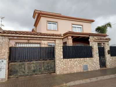 Villa For Sale in 