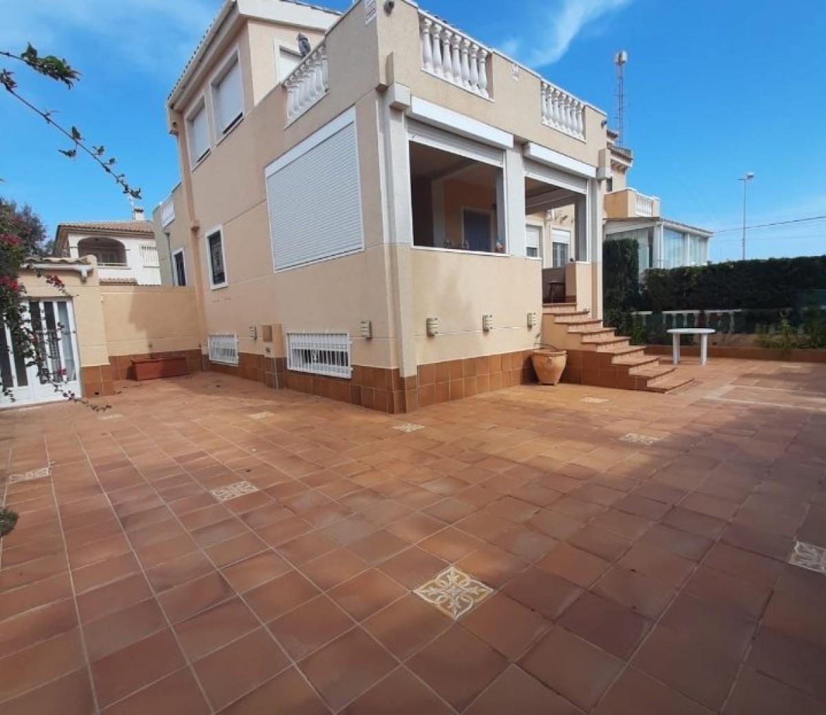 Picture of Villa For Sale in Torrevieja, Alicante, Spain