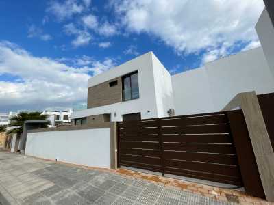 Villa For Sale in 