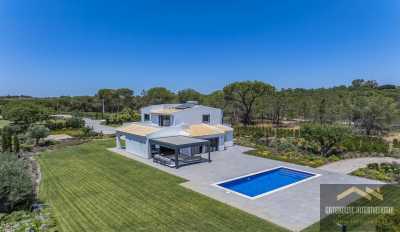 Villa For Sale in Quinta Do Lago, Portugal