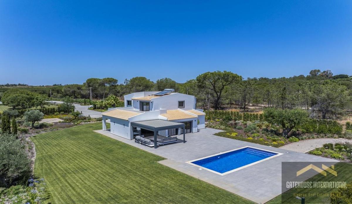 Picture of Villa For Sale in Quinta Do Lago, Algarve, Portugal