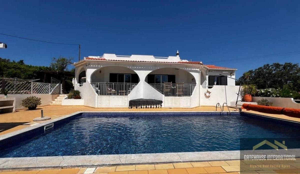 Picture of Villa For Sale in Santa Barbara De Nexe, Faro (algarve), Portugal