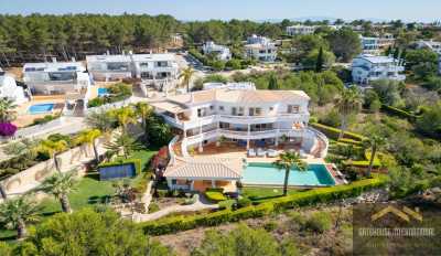 Villa For Sale in Budens, Portugal