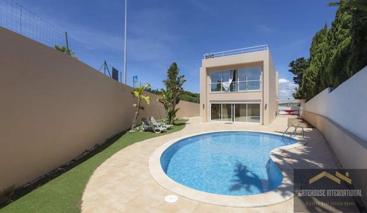 Picture of Villa For Sale in Praia Da Luz, Algarve, Portugal