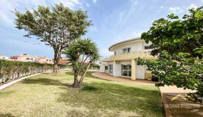 Villa For Sale in Lagos, Portugal