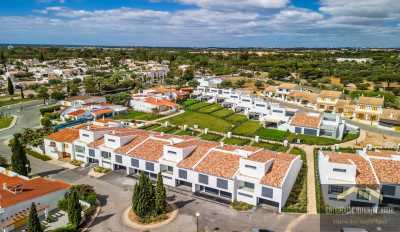 Villa For Sale in Vilamoura, Portugal