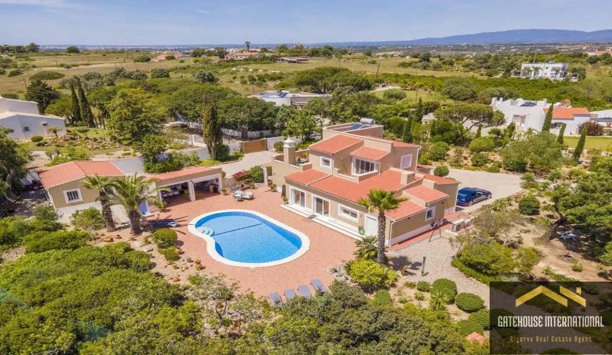 Picture of Villa For Sale in Carvoeiro, Faro, Portugal