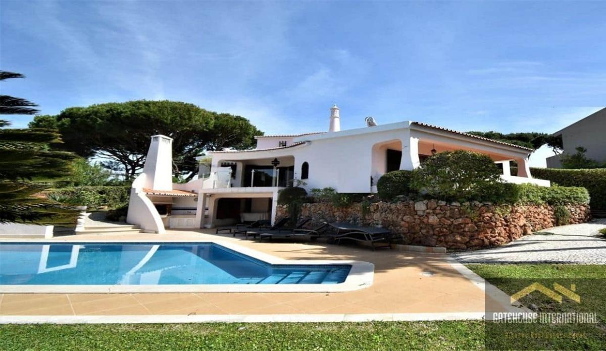 Picture of Villa For Sale in Vilamoura, Algarve, Portugal