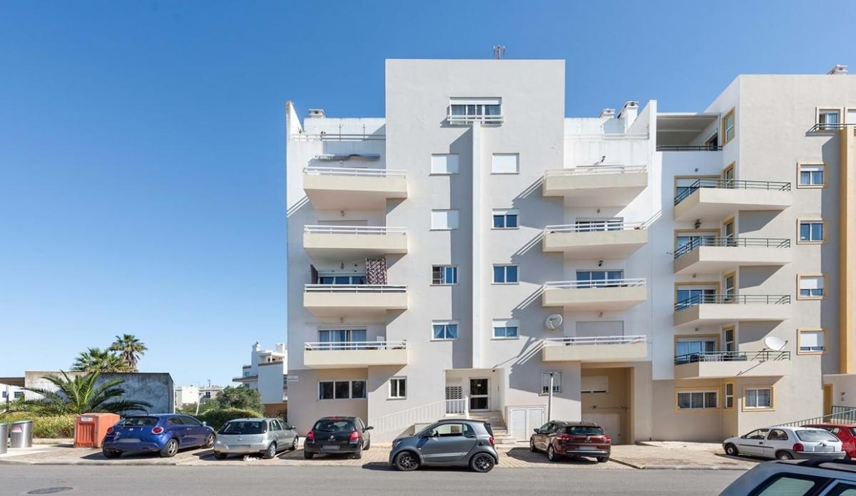 Picture of Apartment For Sale in Portimao, Faro, Portugal